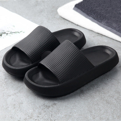 House slippers Couples feel safe when stepping on smooth surfaces