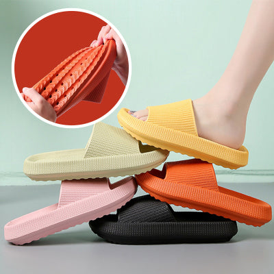 House slippers Couples feel safe when stepping on smooth surfaces